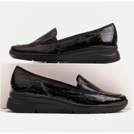 Radoskór Bequeme schwarze Damenmokassins für einen breiteren Fuß 1