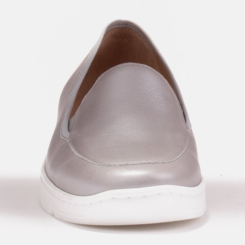 Radoskór Bequeme silberne Damenschuhe für einen breiteren Fuß 1