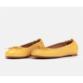 Marco Shoes Ballerinas aus zartem Narbenleder gelb 7