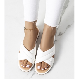 Weiße Thines Damenhausschuhe 1