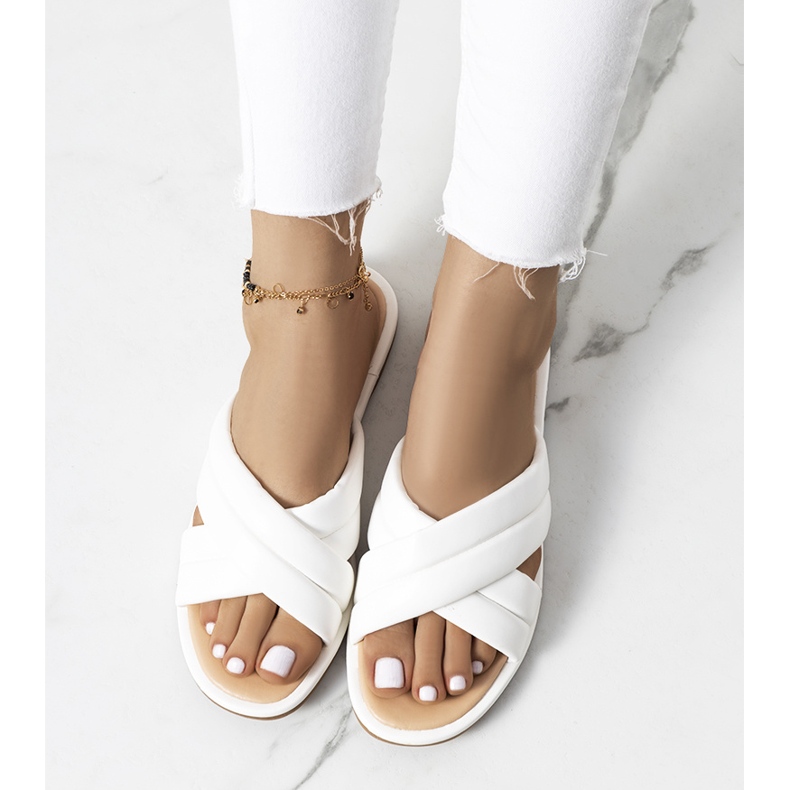 Weiße Thines Damenhausschuhe 1