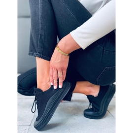 Posten Schwarze Socken für Damen 1