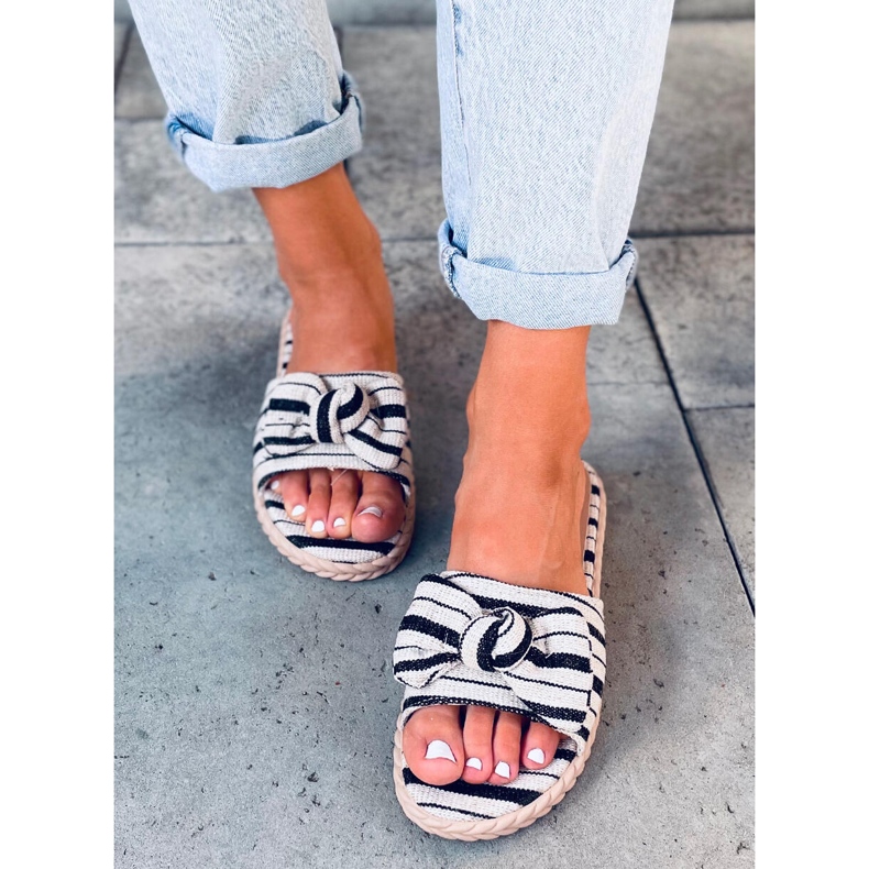 Adana Schwarze Damenhausschuhe beige 1