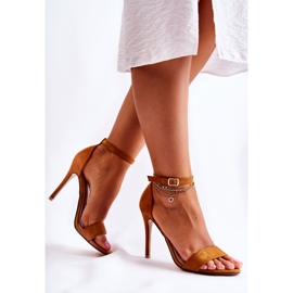 Brown Liberty Wildledersandalen auf einem hohen Absatz braun 2