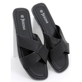 Fuzzy Schwarze Damenhausschuhe 2