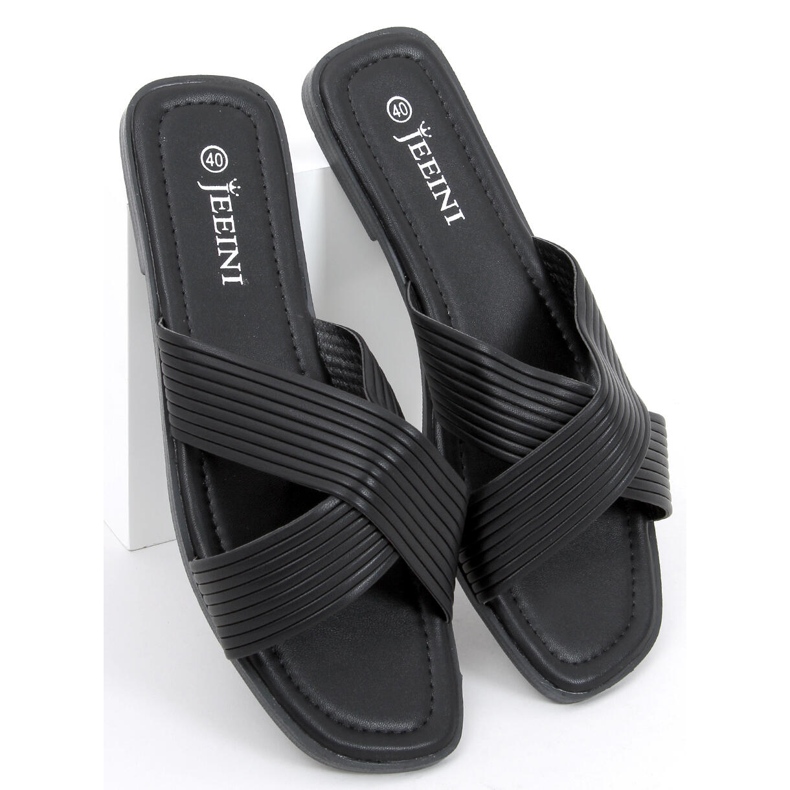 Fuzzy Schwarze Damenhausschuhe 2