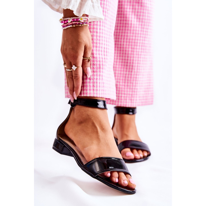 Schwarze Shanley lackierte Damensandalen 1