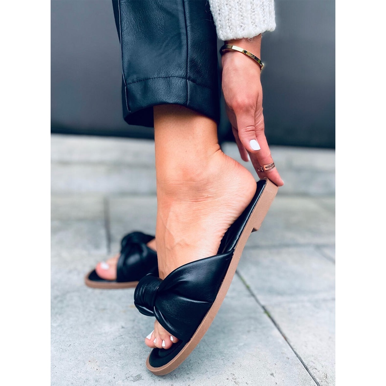 Sally Schwarze Hausschuhe für Damen 2