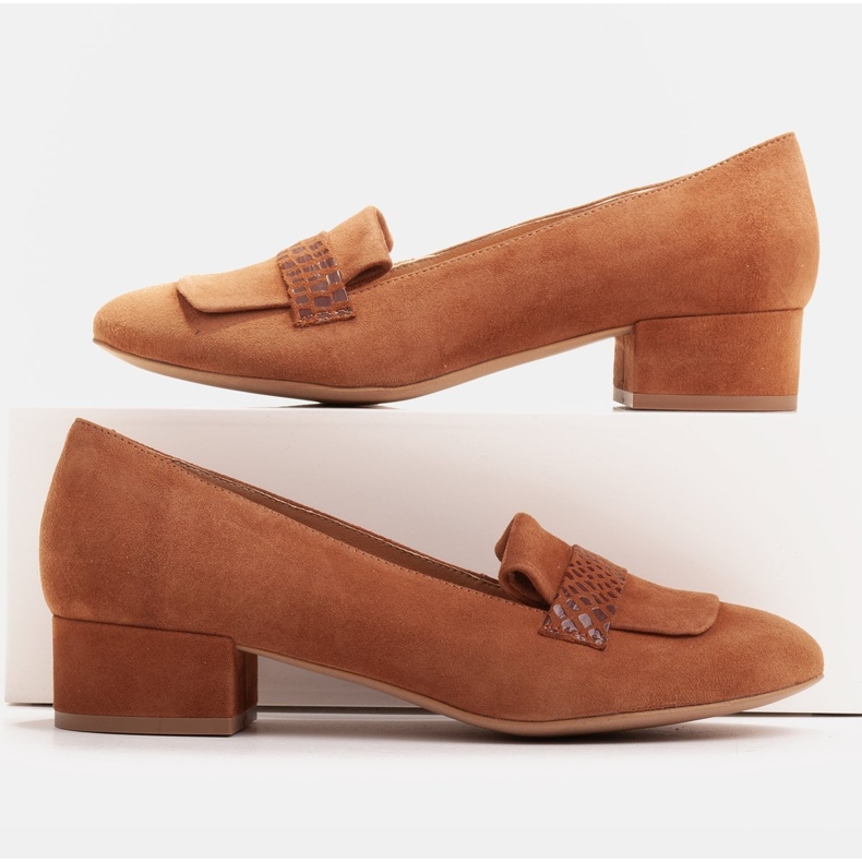 Radoskór Klassische braune Damenpumps für einen breiteren Fuß 1