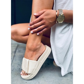 Damen Atissa Beige Hausschuhe 1