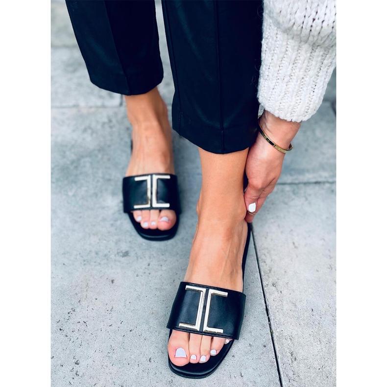 BM Azalea Schwarze Damensandalen 1