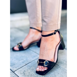 Ksenia Schwarze Sandaletten mit hohen Absätzen 1