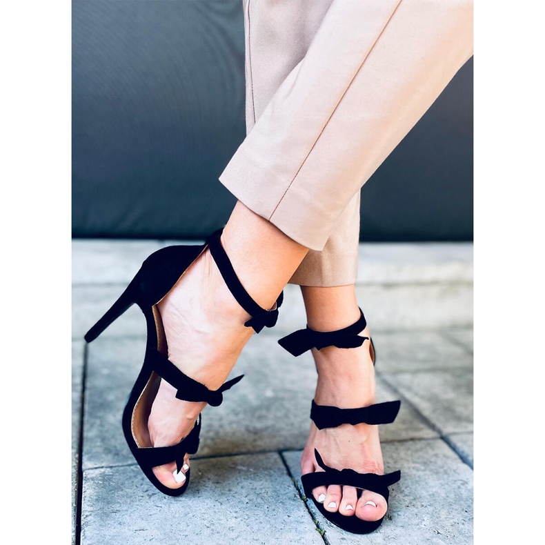 Celestia Schwarze Sandaletten mit hohem Absatz 1