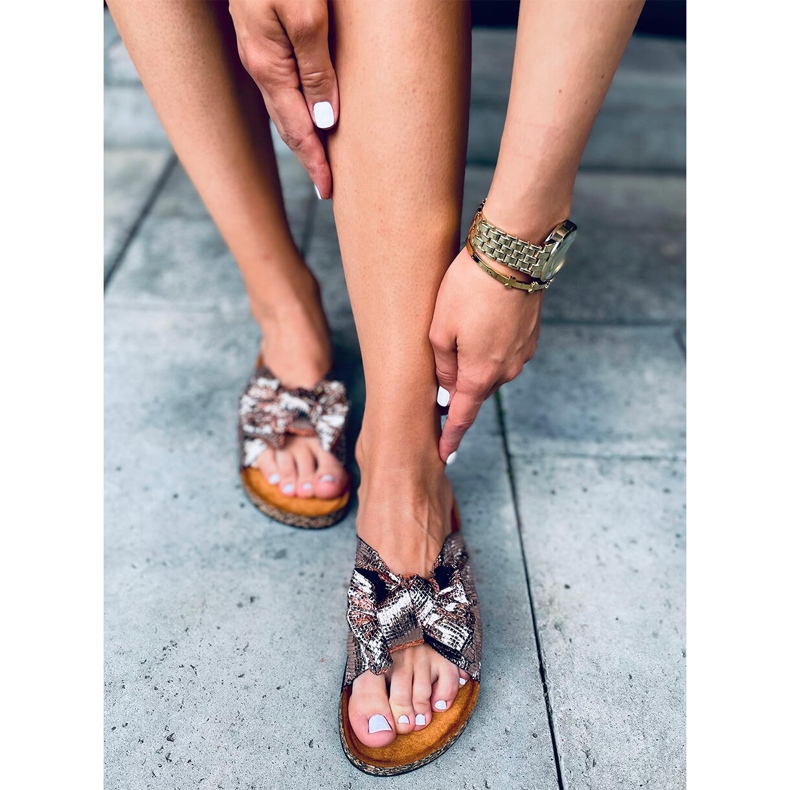 Korkpantoffeln mit Amur-Champagne-Schleife rosa 1