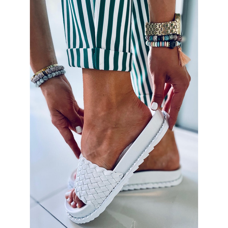 Edna White Damenhausschuhe weiß 1