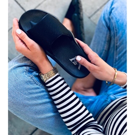 Wind Schwarze Damenhausschuhe 1