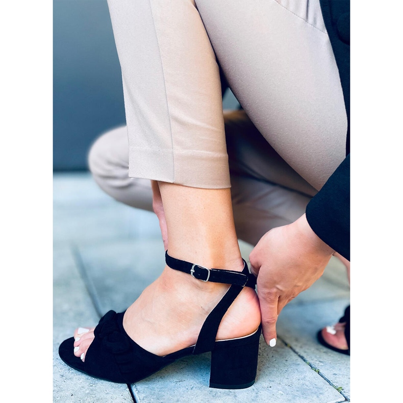 Giselle Schwarze Sandaletten 1