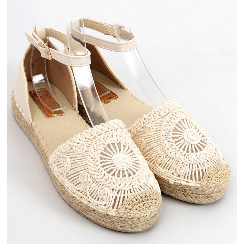 Jasmine Beige durchbrochene Espadrilles 1