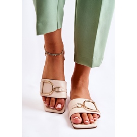 PG2 Klassische Lederpantoffeln für Damen mit beigefarbener Shilla-Verzierung golden 1