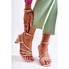 WS1 Klassische lackierte Sandalen auf High Heels Beige Milani 1