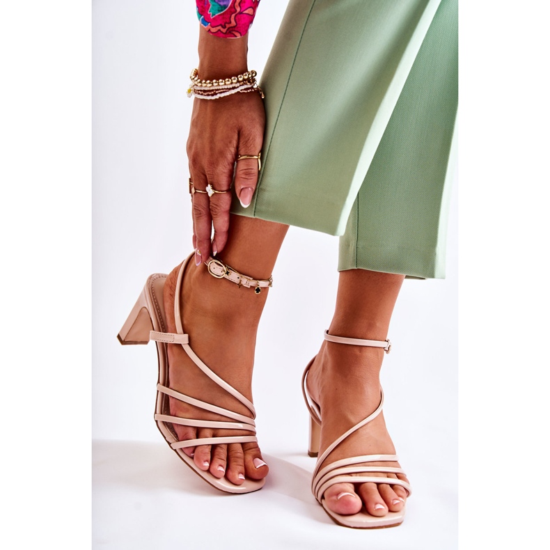 WS1 Klassische lackierte Sandalen auf High Heels Beige Milani 1