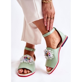 Ledersandalen für Damen mit grüner Nevassa-Verzierung 2