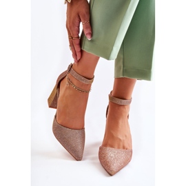 WS1 Glänzende Pumps auf einer Stange Dunkelgold Amira golden 1