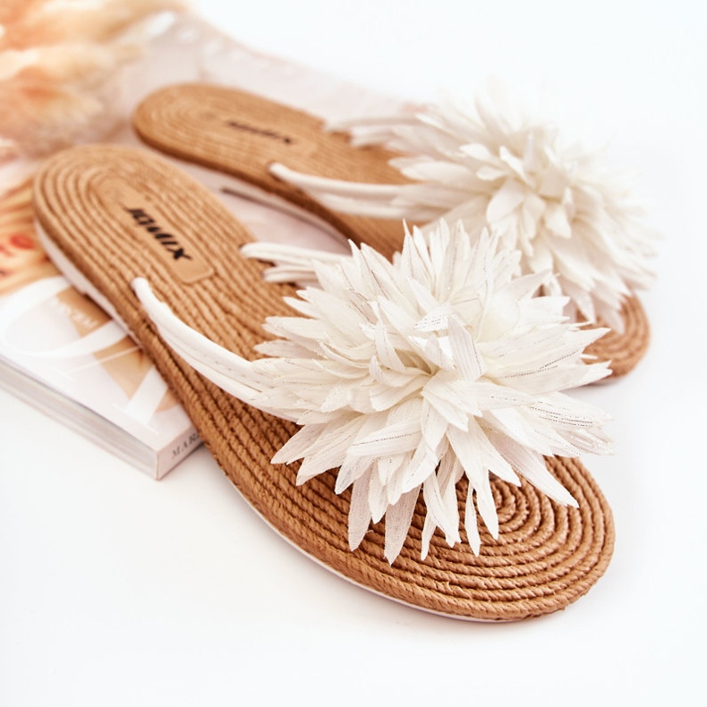 Damen-Flip-Flops mit Stoffornament in Weiß Eviana 1