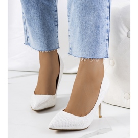 Glänzende weiße Macerra-Absätze 1