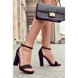 Klassische Wildledersandalen mit hohem Absatz, schwarz 4