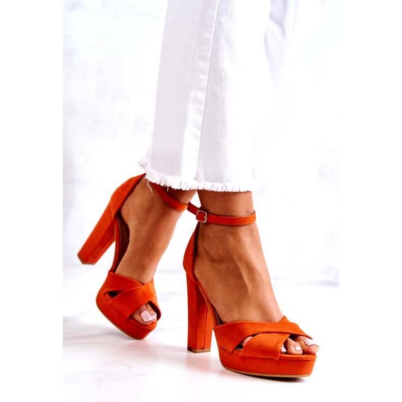 FM1 Wildledersandalen auf einer Pole Orange Lanelle 3