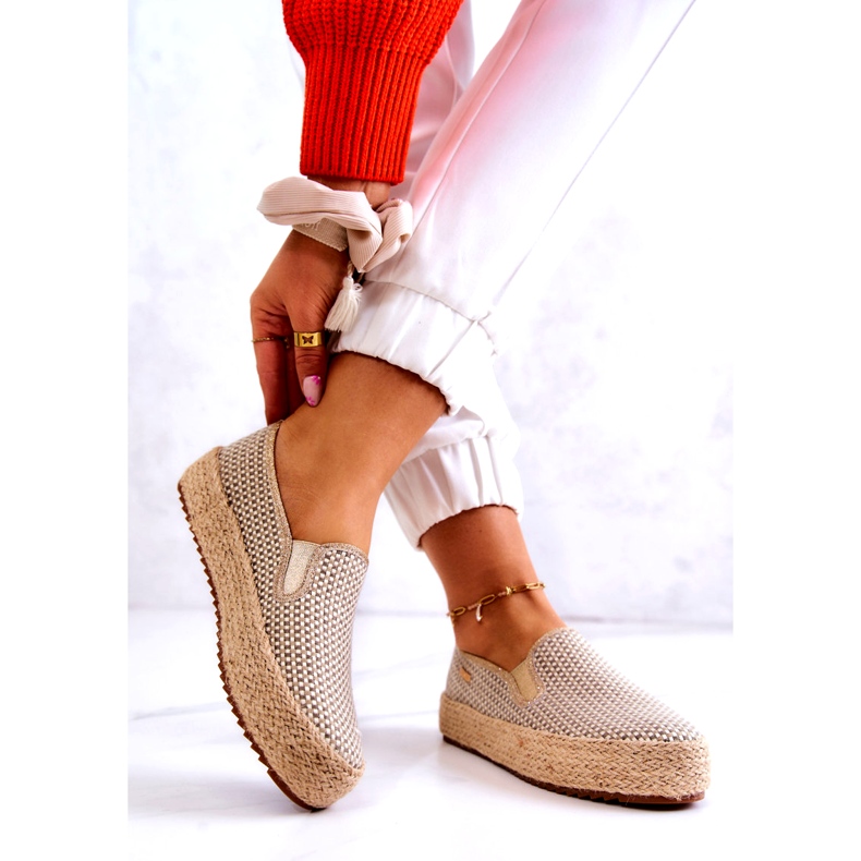 Geflochtene Turnschuhe für Damen Slip On Big Star JJ274394 Beige golden 2