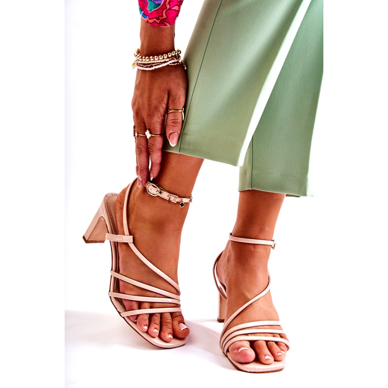 WS1 Klassische lackierte Sandalen auf High Heels Beige Milani 1