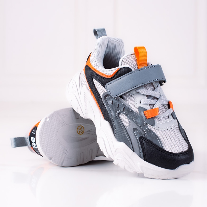 Shelovet-Sneaker für Jungen auf einem dicken grauen Plateau mehrfarbig 1