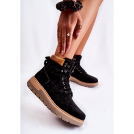 FB3 Lederstiefel auf der schwarzen Ressa-Plattform 2