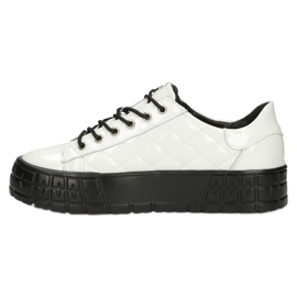Filippo Stilvolle Leder-Lack-Sneakers DP3932/22 Weiß 1