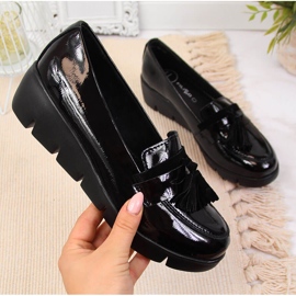 Damenschuhe aus schwarzem Lackleder Filippo 2