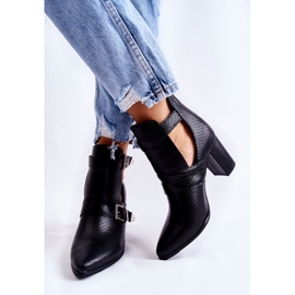 WJ2 Modische Stiefel auf einem Pfosten mit Ausschnitten schwarz suelo 2