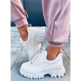 Huggy Beige Sportschuhe mit hohen Sohlen 1