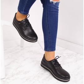 Damenschuhe Helios 380 aus schwarzem Leder 1