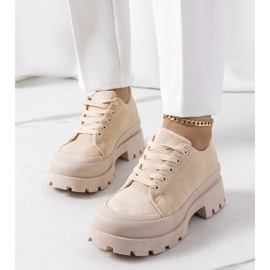 BM Beige Turnschuhe auf der Dearth-Plattform 1
