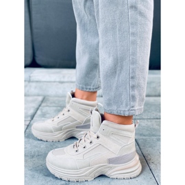 Diana Beige High-Top-Sneakers 1