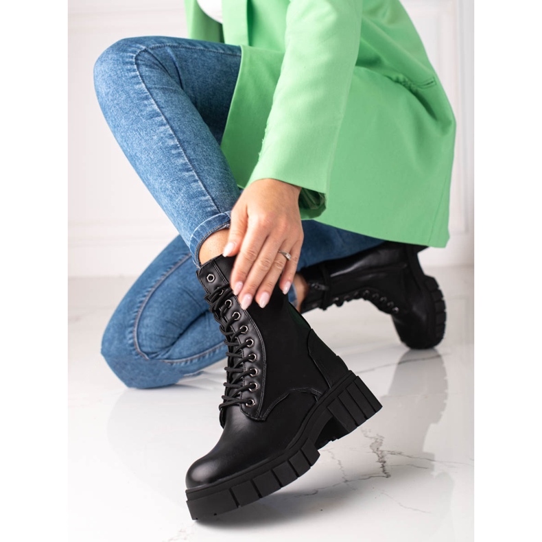 Shelovet Arbeiterinnen auf einer dicken Sohle schwarz 1