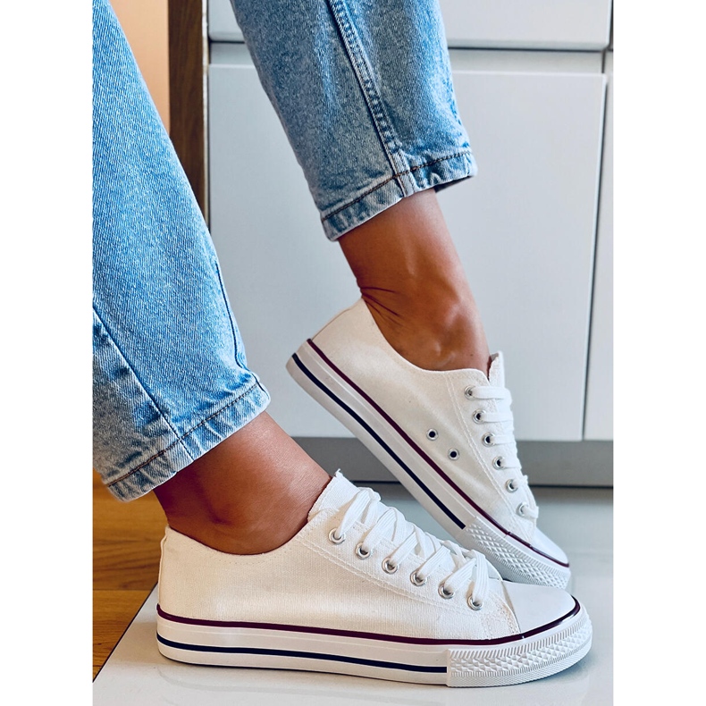 Klassische Damensneaker von Basic White weiß 2