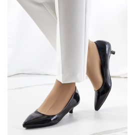 BM Schwarze Colorado-Pumps 1