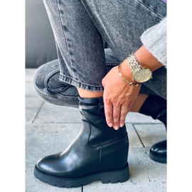 Stiefel auf einem versteckten Keil Luanda Black schwarz 1