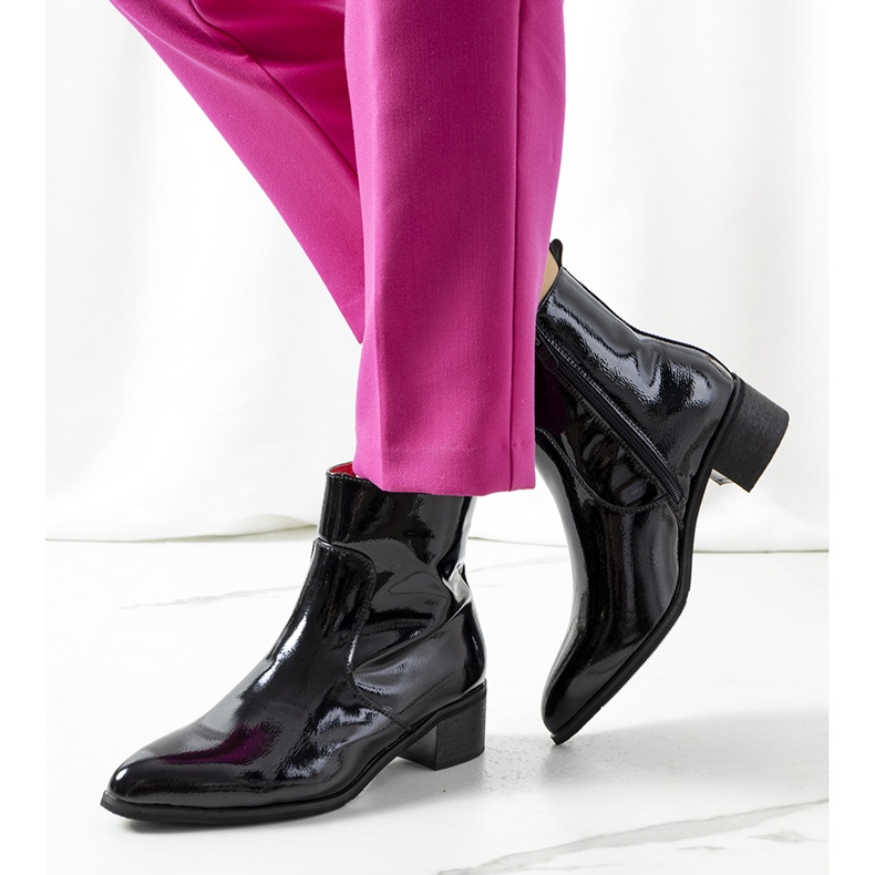 Schwarze isolierte Stiefel von Huart 1