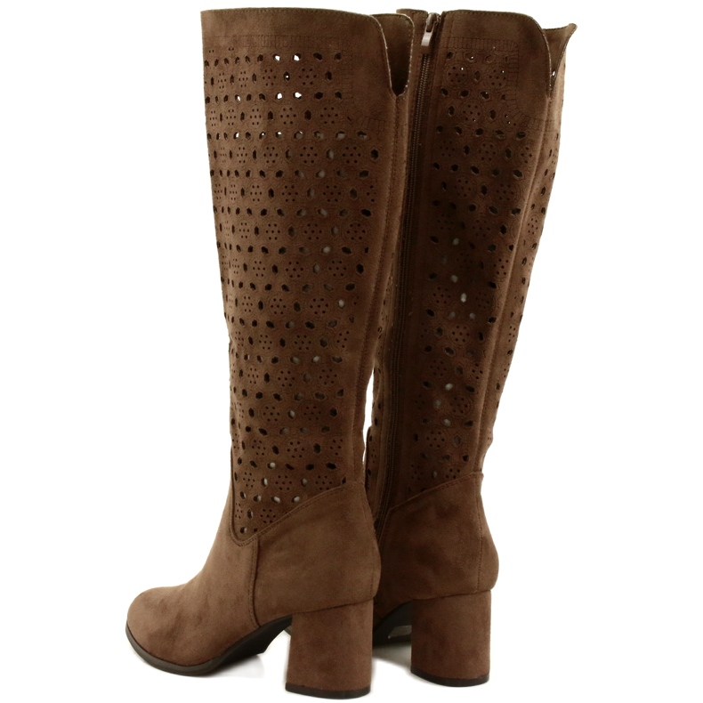 M.Daszyński Durchbrochene Stiefel auf einem braunen Pfosten SA156-10 3