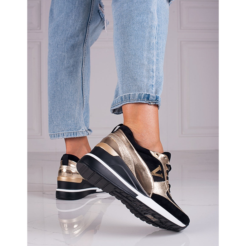 Vinceza Schwarz-goldene Damen-Sneaker Potocki mit Keilabsatz 1