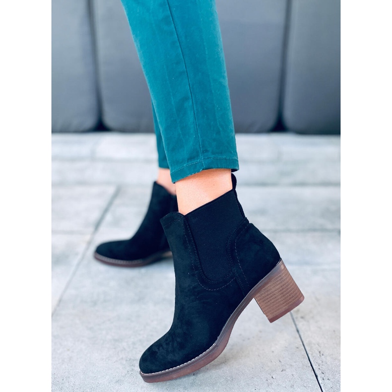 Fill Schwarze Stiefel mit weitem Absatz 1